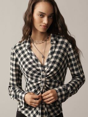 Pilcro Plaid Ruched Front Long-Sleeve Top in Black & Cream- Size M